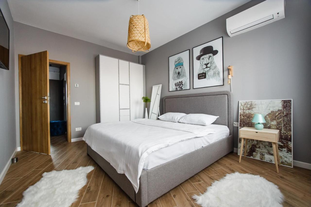 Central Designer Loft At Eas Residence Oradea Exterior photo