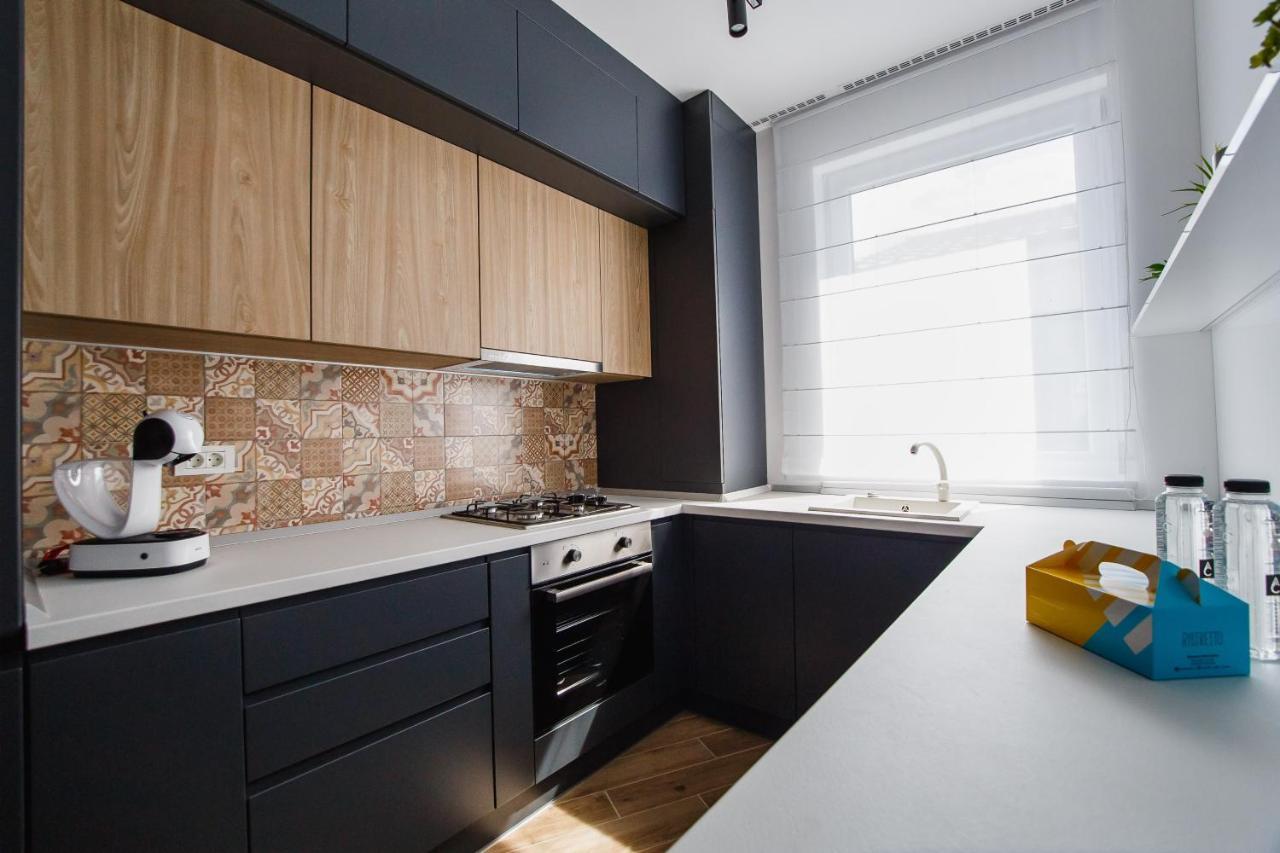 Central Designer Loft At Eas Residence Oradea Exterior photo